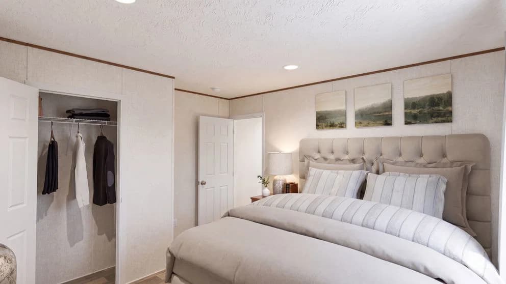 Elm bedroom home features