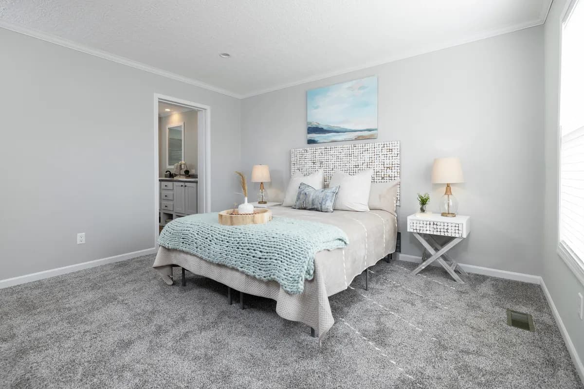 The jefferson bedroom home features